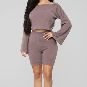 Fashion nova come hang ribbed set XS